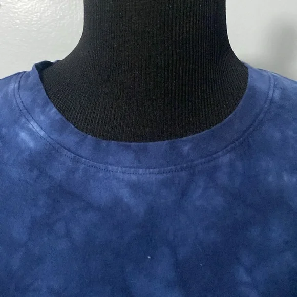 Time and Tru Tie Dye Women’s Top 100% Cotton Shades of Blue Sz M 8/10 - Picture 2 of 7
